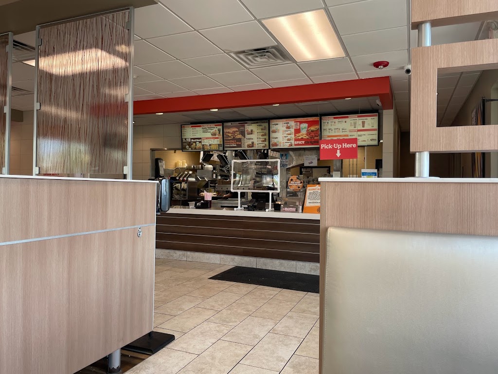 Burger King | 1015 S Roselle Rd, Schaumburg, IL 60193, USA | Phone: (847) 985-1150