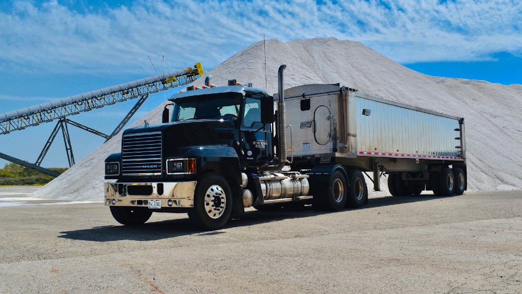 Henderson Trucking | 124 Henderson Ct, Delaware, OH 43015, USA | Phone: (740) 369-6100