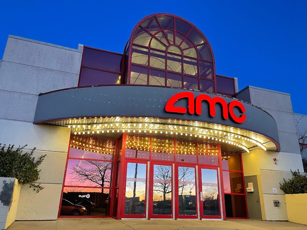 AMC Raceway 10 | 1025 Corporate Dr, Westbury, NY 11590, USA | Phone: (516) 745-6937