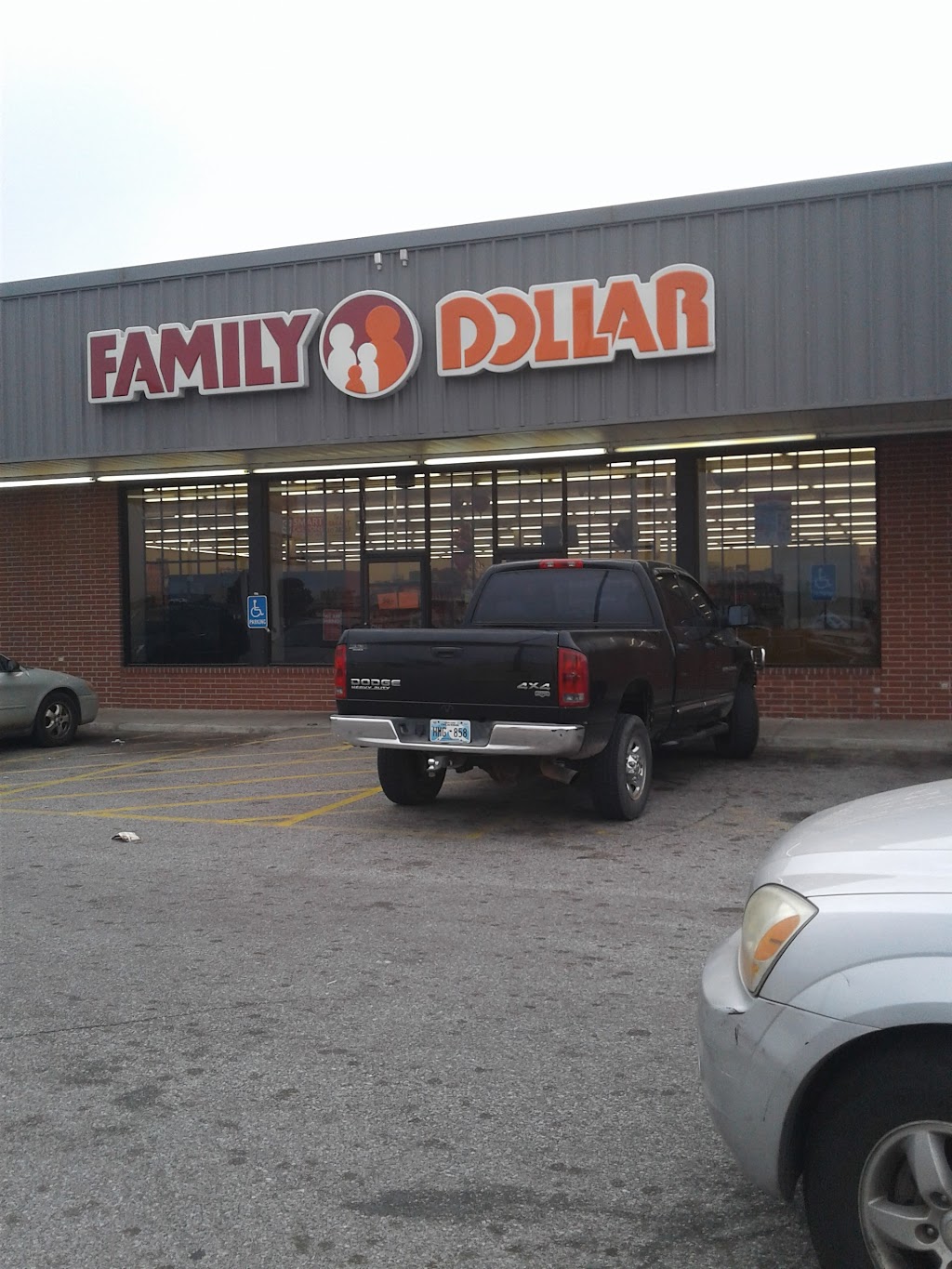 Family Dollar | 5801 N Martin Luther King Ave, Oklahoma City, OK 73111, USA | Phone: (405) 803-6666