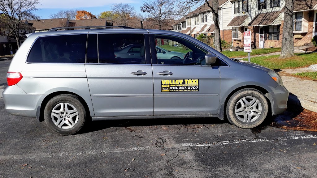 Valley Taxi and Livery Service Inc | 21 Oakwood Blvd, Hudson, NY 12534, USA | Phone: (518) 267-0707