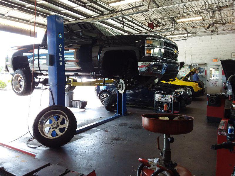 Ridge Plaza Tire & Auto | 9190 W State Rd 84, Davie, FL 33324, USA | Phone: (954) 473-2922