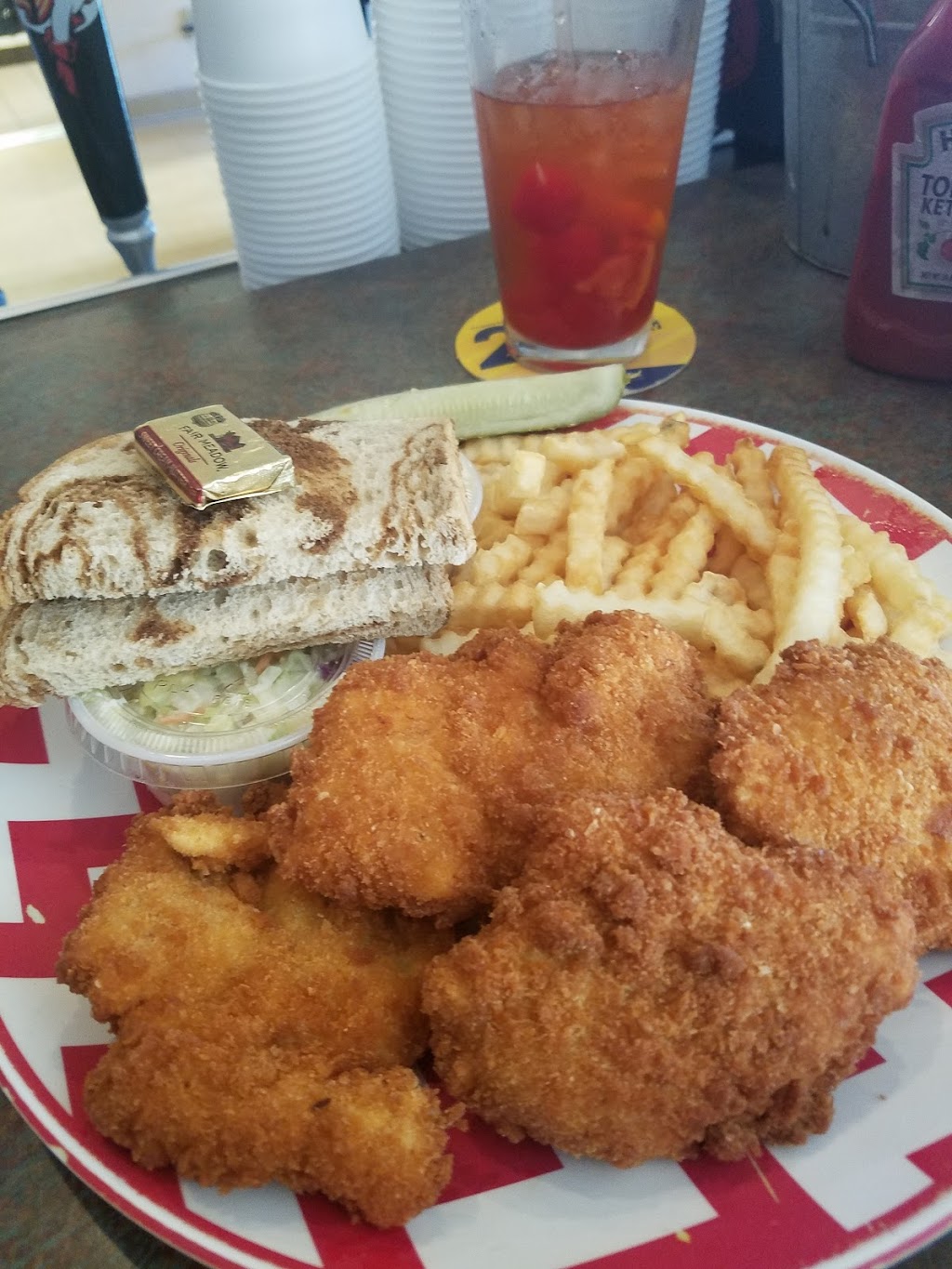 Ox & Cats Sports Bar & Grill LLC | W302 N9510 County Hwy E, Hartland, WI 53029, USA | Phone: (262) 966-9640