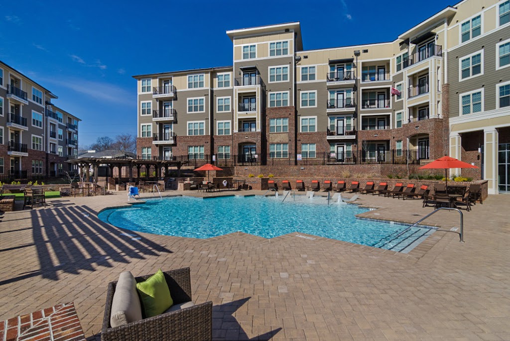 Meridian at Sutton Square | 700 Spring Falls Dr, Raleigh, NC 27609, USA | Phone: (919) 367-1923