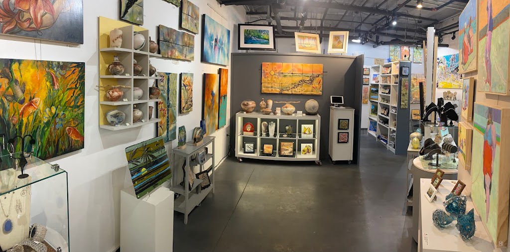 Brenda McMahon Art Gallery | 2901 Beach Blvd S #104, Gulfport, FL 33707, USA | Phone: (727) 454-0453