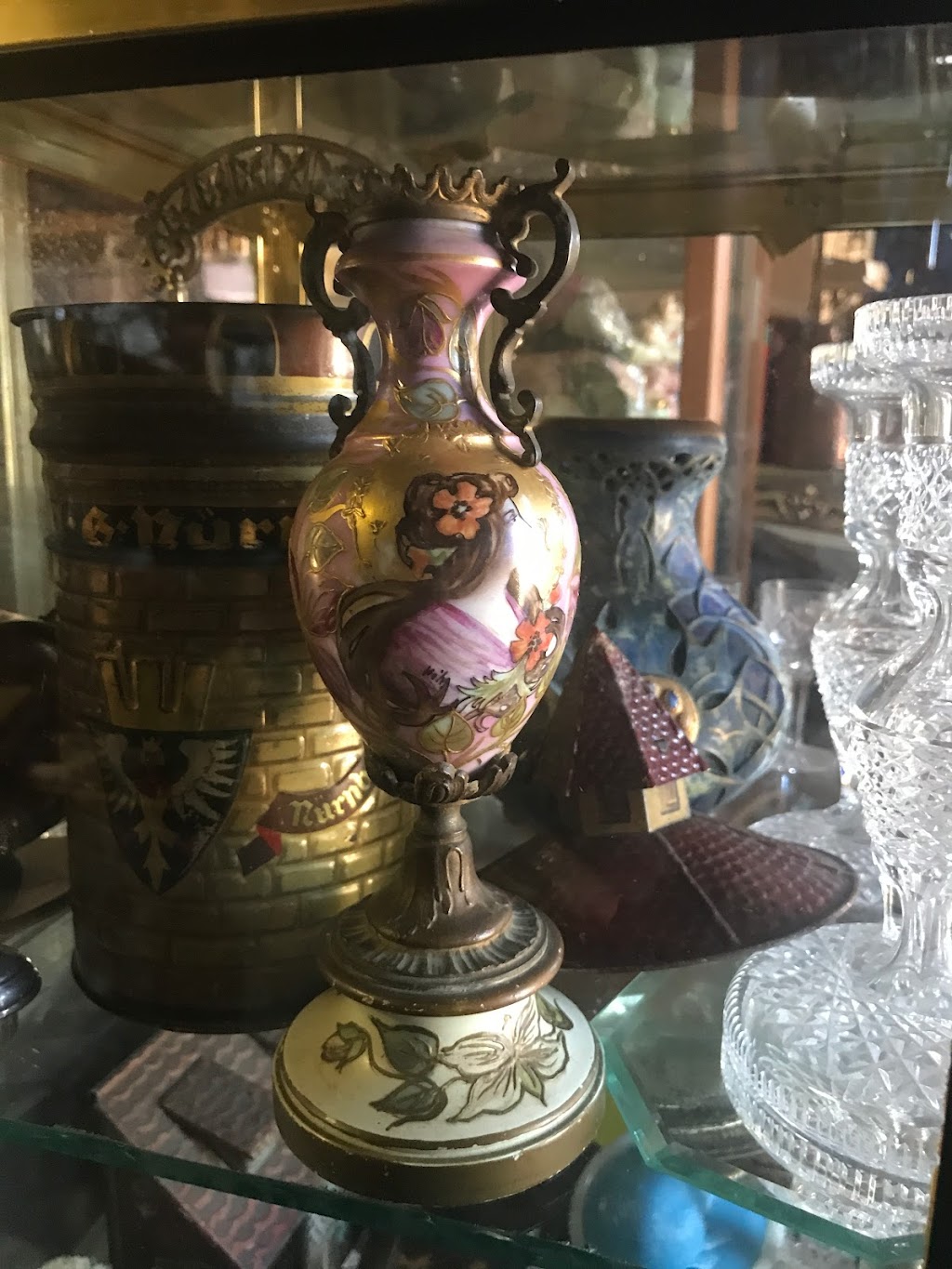 Richland Antiques | 5470 William Flinn Hwy, Gibsonia, PA 15044, USA | Phone: (724) 443-8090