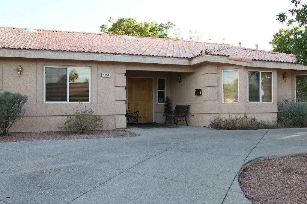 The Elderly Aristocrat | 2380 Mohigan Way, Las Vegas, NV 89169, USA | Phone: (702) 768-2304