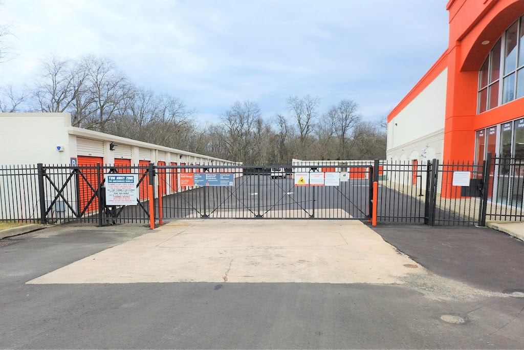 Public Storage | 3651 US-9, Old Bridge, NJ 08857, USA | Phone: (732) 696-0953