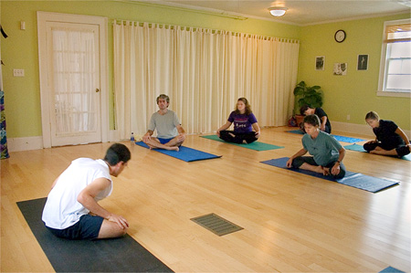 Feel Better Now Kripalu Yoga and Meditation | 852 S Tuttle Ave, Sarasota, FL 34237, USA | Phone: (941) 586-6330