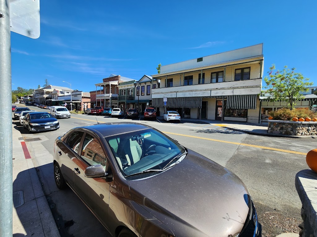 Creekside Shops | 22 Main St, Sutter Creek, CA 95685, USA | Phone: (209) 267-5520