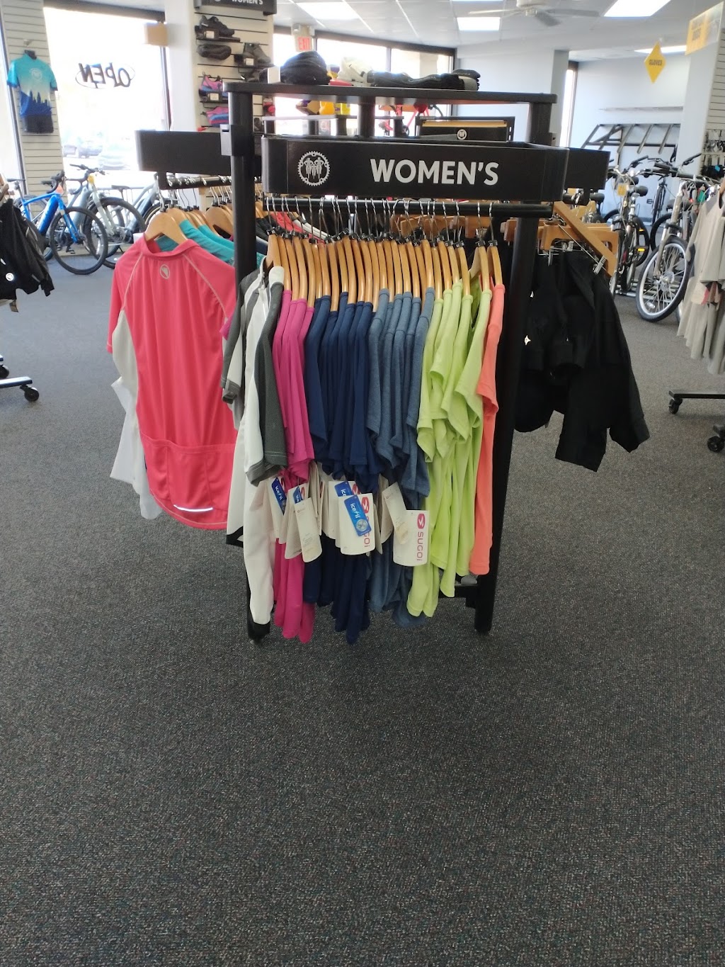 Montgomery Cyclery Erlanger | 3708 Dixie Hwy, Erlanger, KY 41018, USA | Phone: (859) 342-7300