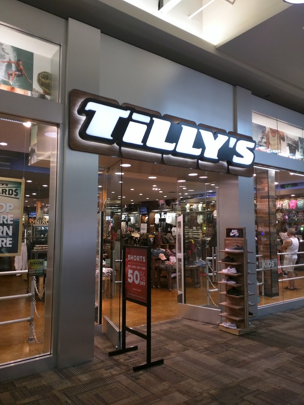 Tillys | 7401 Market St, Youngstown, OH 44512, USA | Phone: (330) 729-1330