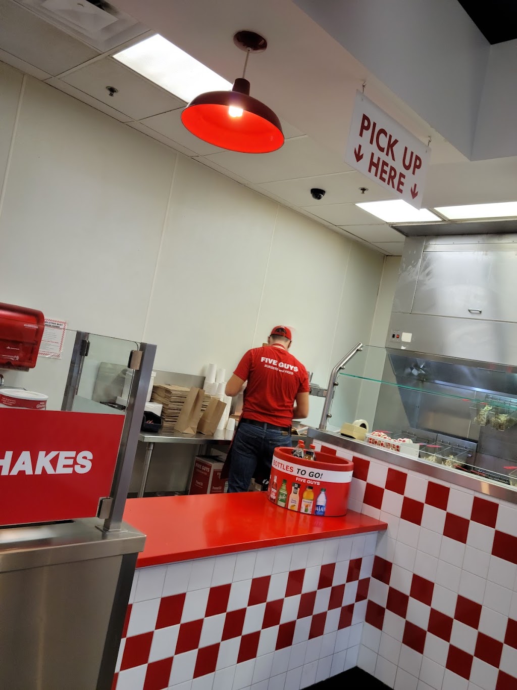 Five Guys | 1651 E Monte Vista Ave Bldg 4, Suite R402, Vacaville, CA 95688, USA | Phone: (707) 447-1477