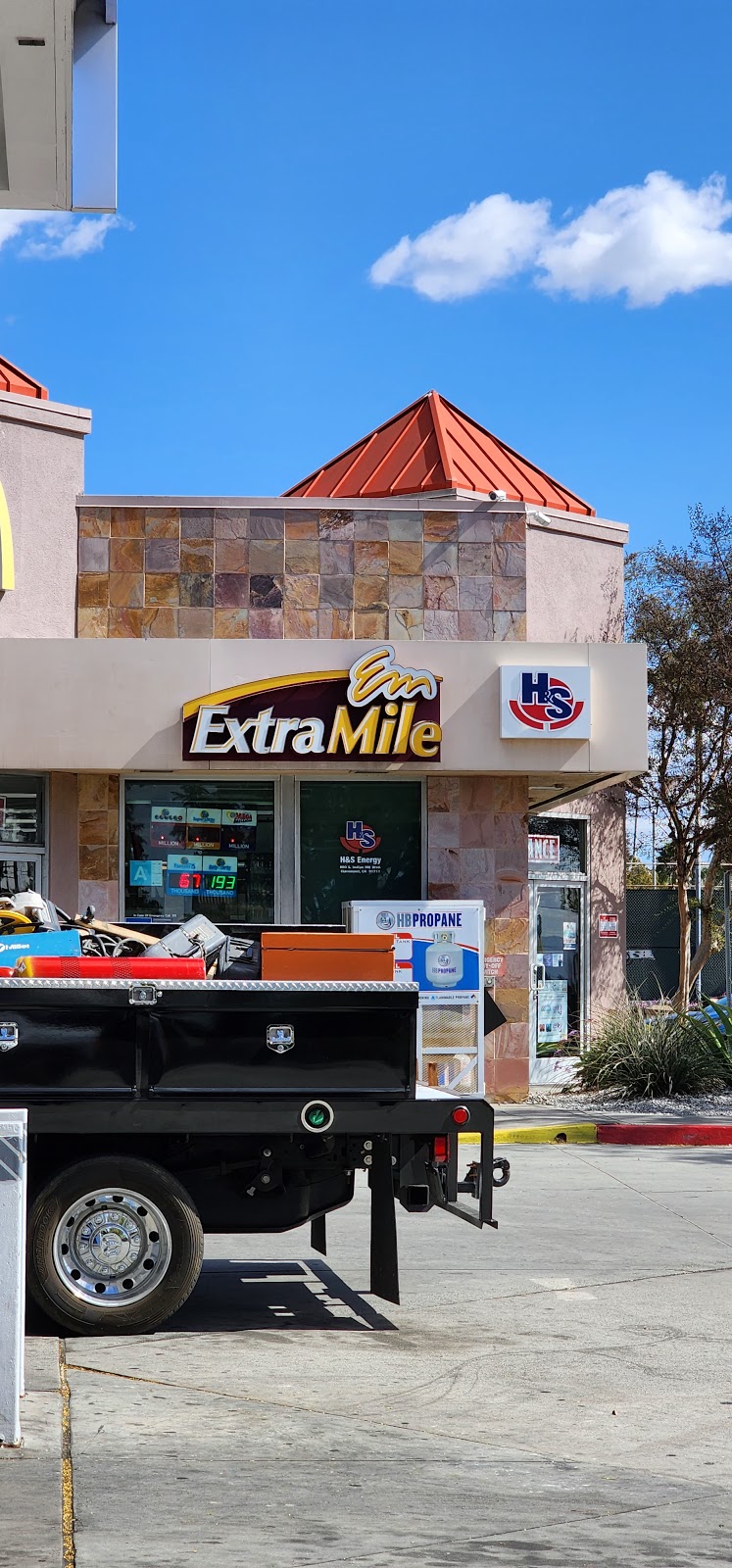 H&S Energy - Extra Mile | 860 S Indian Hill Blvd, Claremont, CA 91711, USA | Phone: (909) 621-4407