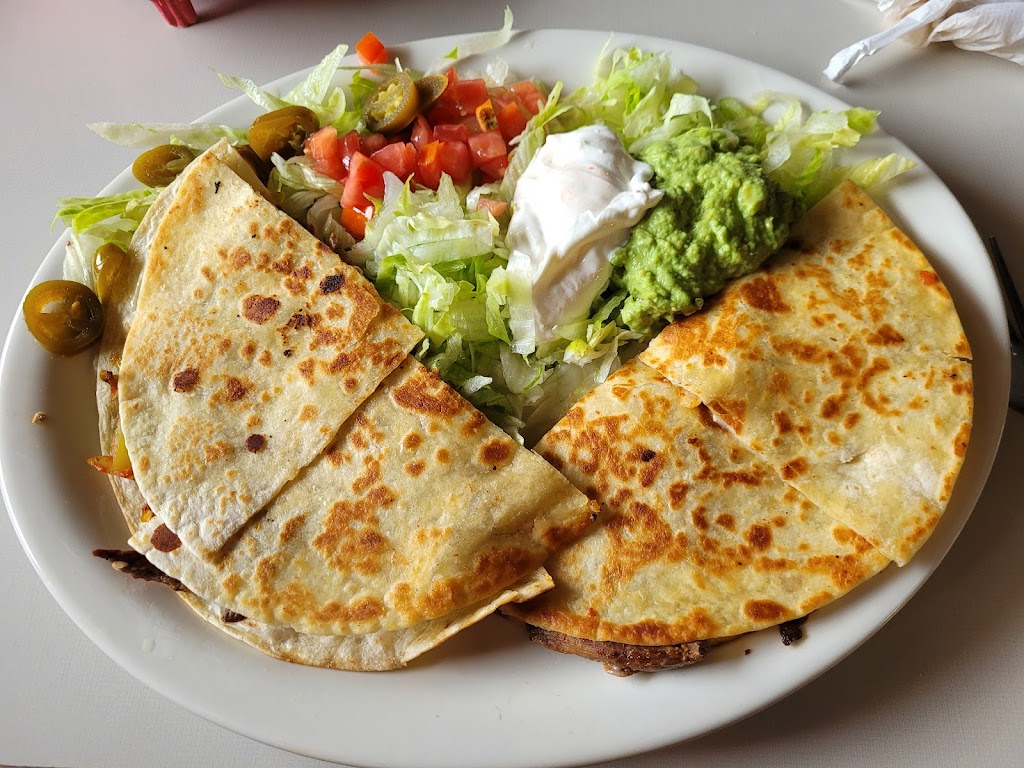 Cazadores Mexican Restaurant | 910 Cherokee Rd, Alexander City, AL 35010, USA | Phone: (256) 392-3991