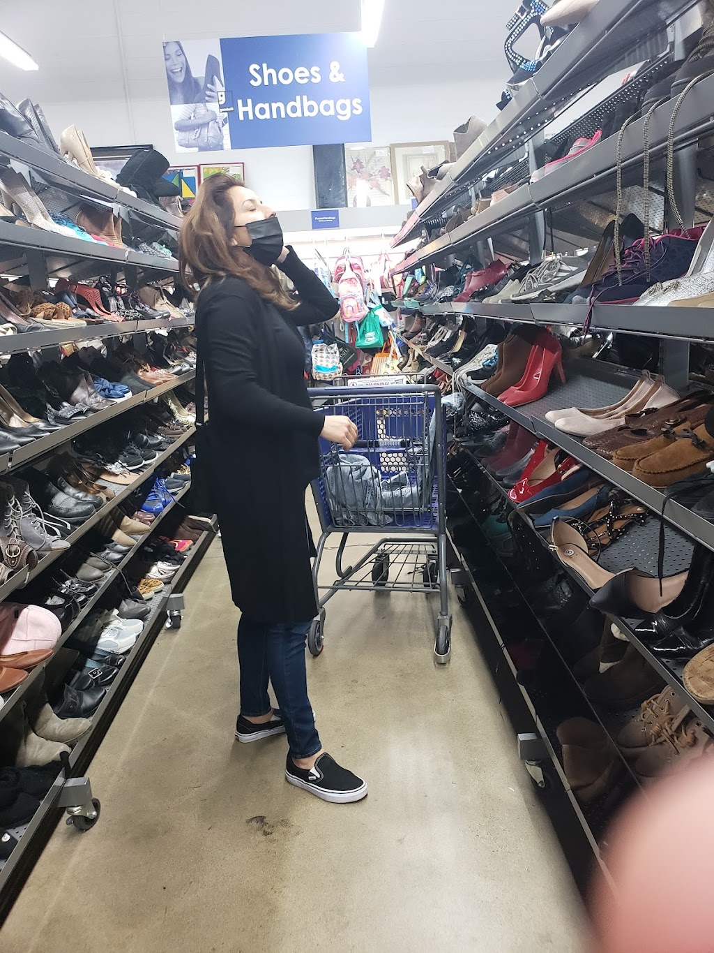 Goodwill Sacramento Valley & Northern Nevada | 312 N Sunrise Ave, Roseville, CA 95661, USA | Phone: (916) 462-3546