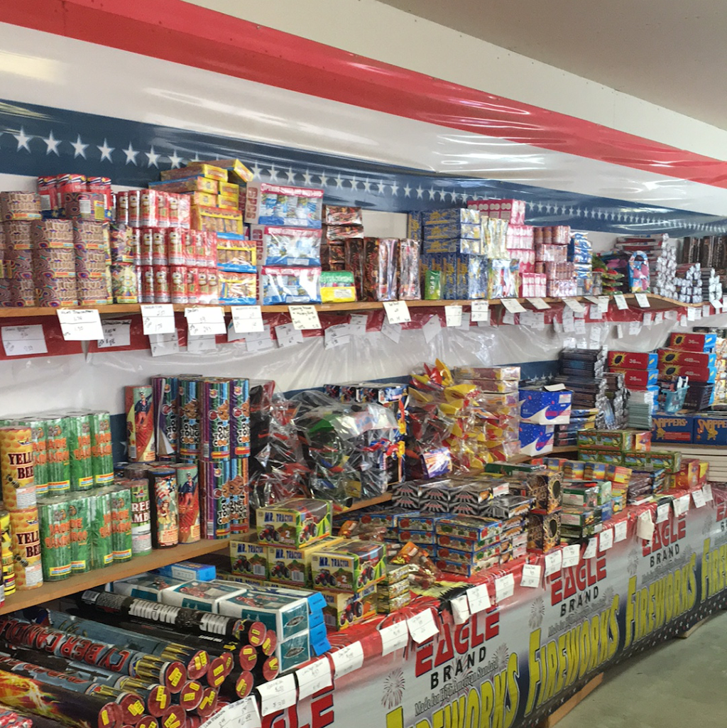 Eagle Fireworks | 24 Hodge Dr, Nicholson, MS 39463, USA | Phone: (601) 798-9291