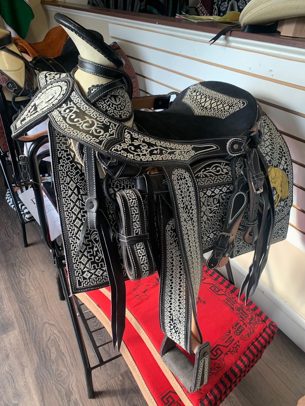 Bronco’s Charro & Western Wear | 202 W Noble St, Selma, NC 27576, USA | Phone: (919) 243-9095