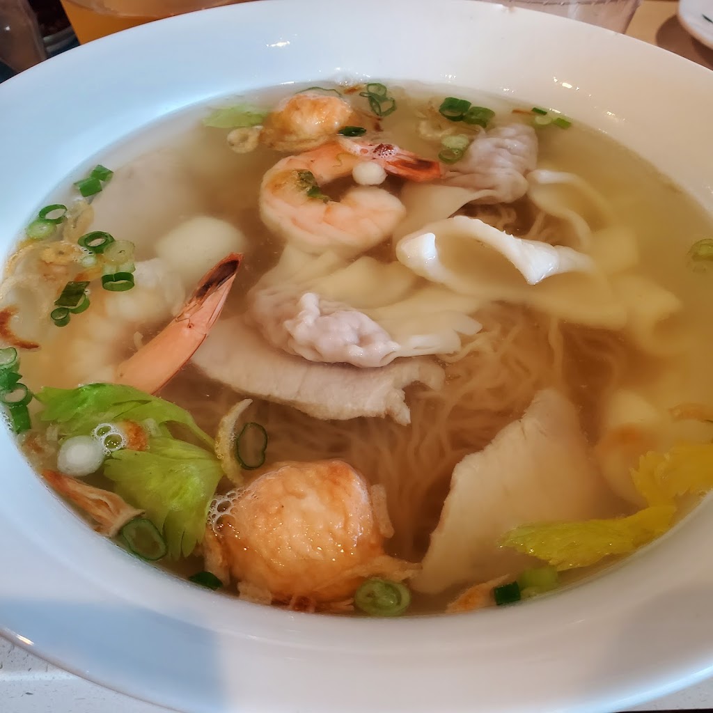 Pho Kha | 6865 Dawson St, Niagara Falls, ON L2E 7B6, Canada | Phone: (289) 296-5131