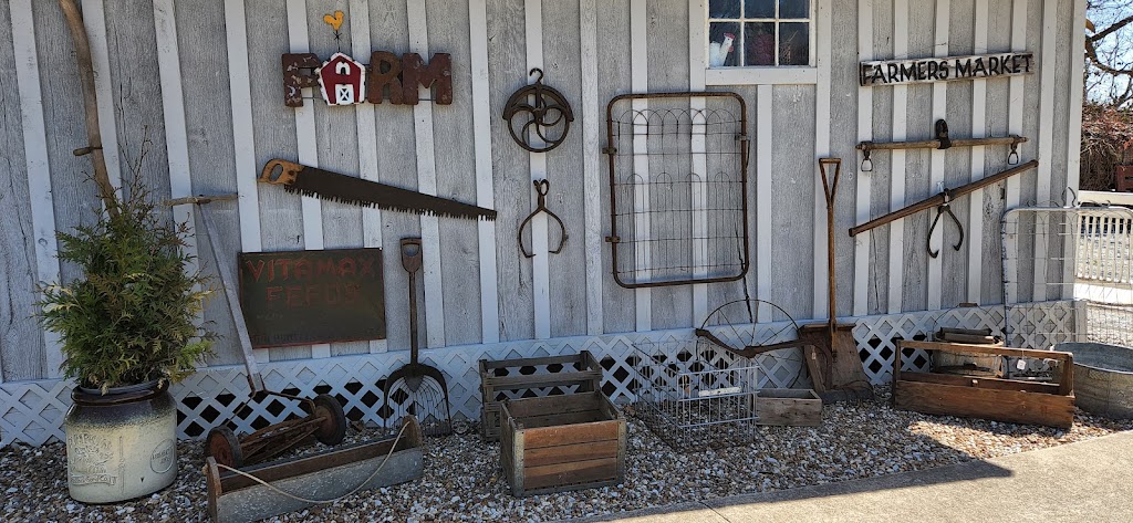 Cocky Rooster | 1083 Hwy Dd, Defiance, MO 63341, USA | Phone: (314) 283-7861