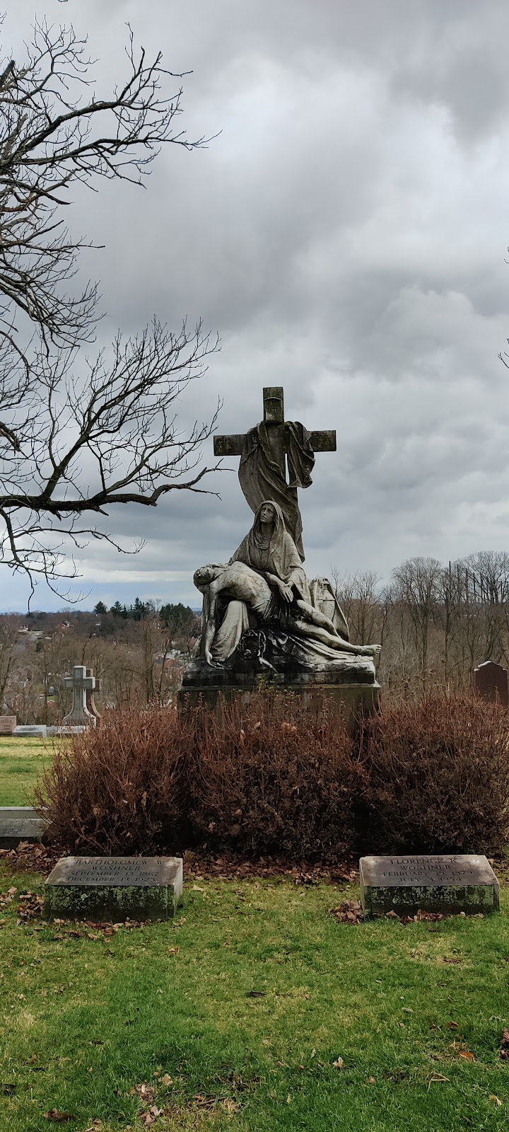 St Casimir Cemetery | 1507 Hamilton Rd, Pittsburgh, PA 15234, USA | Phone: (412) 381-2039