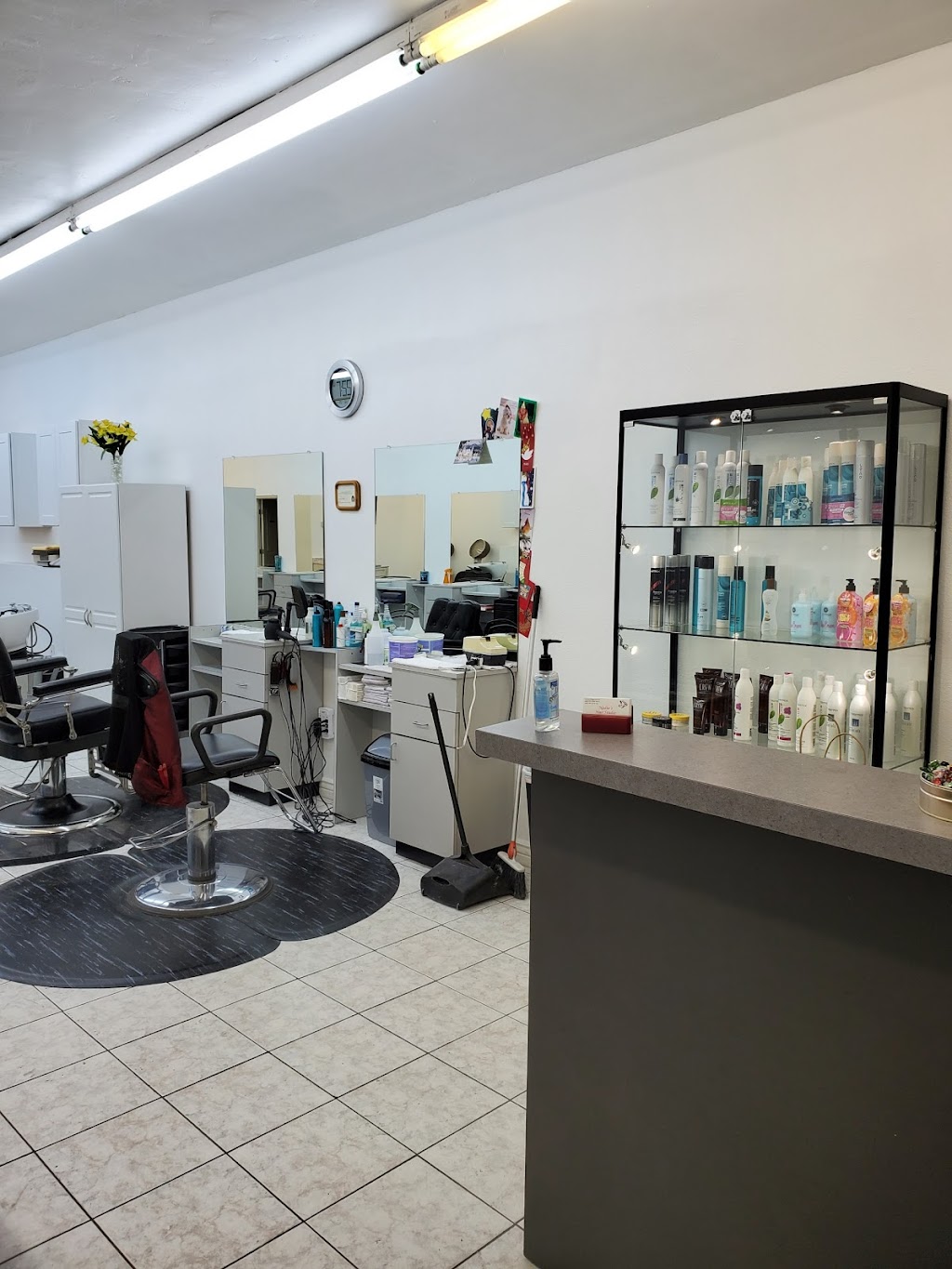 Nadias Hair Studio AZ | 5516 N 7th Ave, Phoenix, AZ 85013, USA | Phone: (602) 277-2566