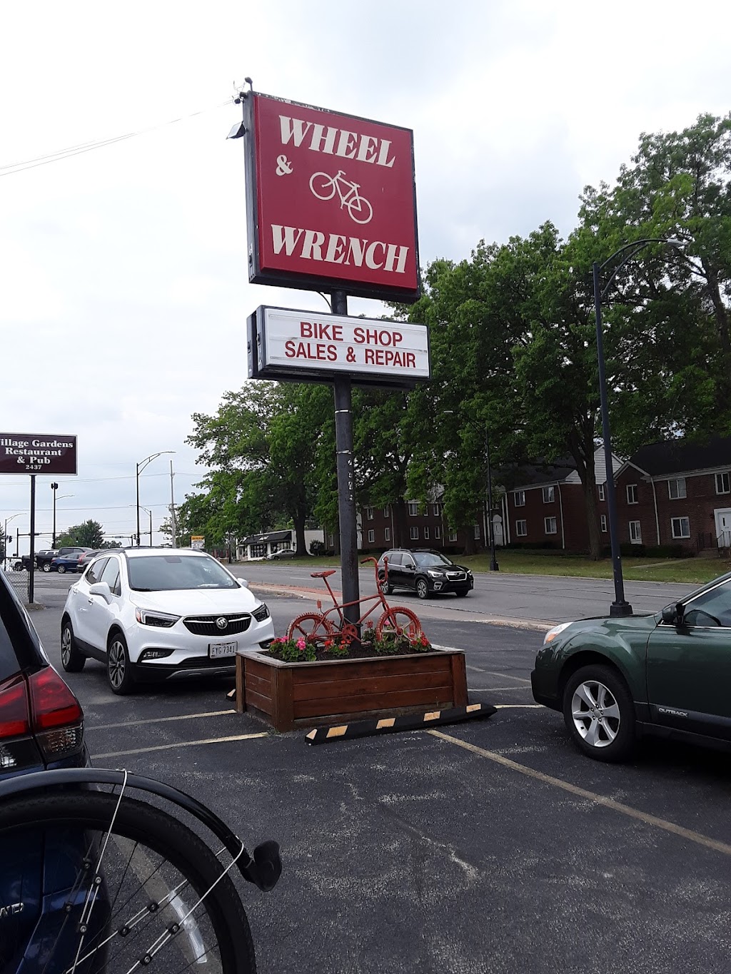 Falls Wheel & Wrench Bike Shop | 2445 State Rd, Cuyahoga Falls, OH 44223, USA | Phone: (330) 928-0533