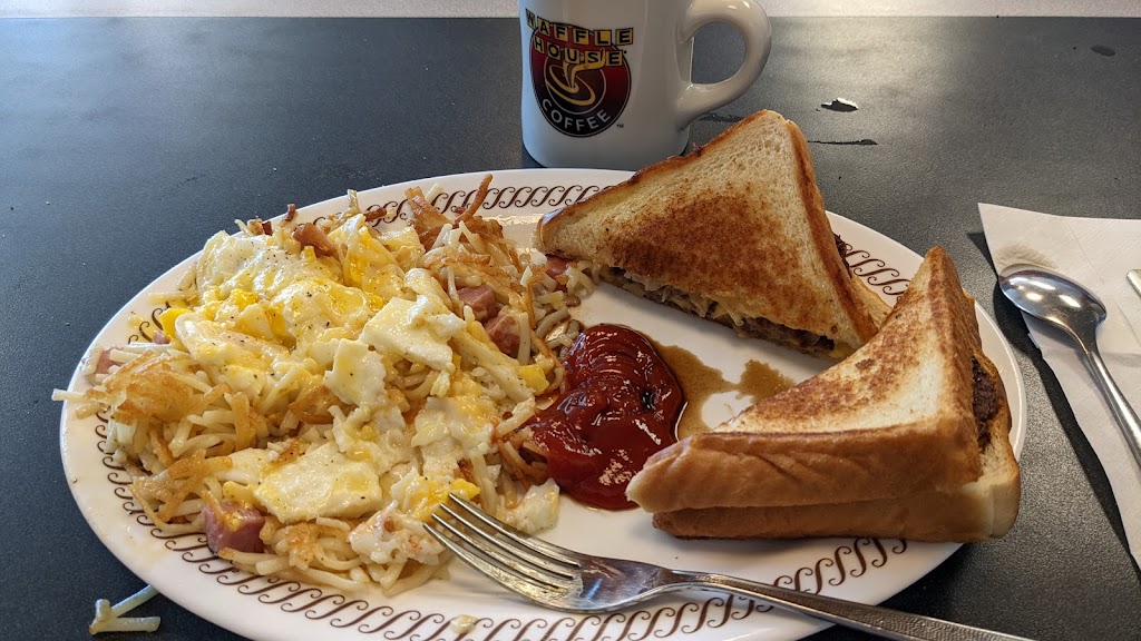 Waffle House | 1831 S Country Club Dr, Mesa, AZ 85210, USA | Phone: (480) 833-0005