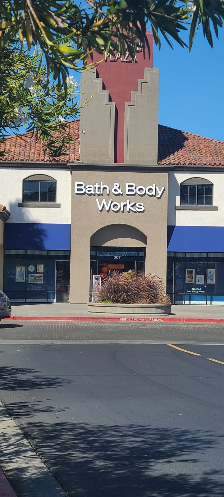 Bath & Body Works | 137 Plaza Dr, Vallejo, CA 94591, USA | Phone: (707) 563-2024