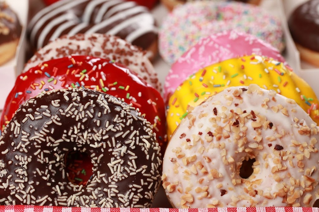 Winchells Donut House | 10000 W 44th Ave, Wheat Ridge, CO 80033, USA | Phone: (303) 423-1231