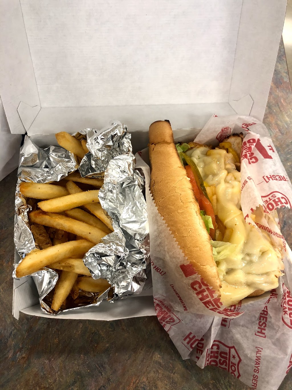 Charleys Cheesesteaks | 127 Gold Vault Rd, Fort Knox, KY 40121, USA | Phone: (214) 312-6464