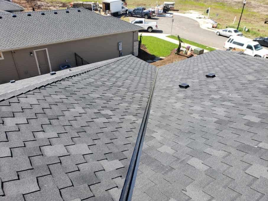 MRC Roofing LLC | 12417 NE 72nd St, Vancouver, WA 98682, USA | Phone: (360) 773-0187