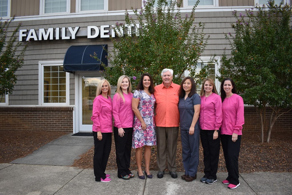 Advance Family Dental, Dr. Amy Li, DMD & David J. Barabe, DDS | 149 Yadkin Valley Rd Suite 101, Advance, NC 27006 | Phone: (336) 998-1076