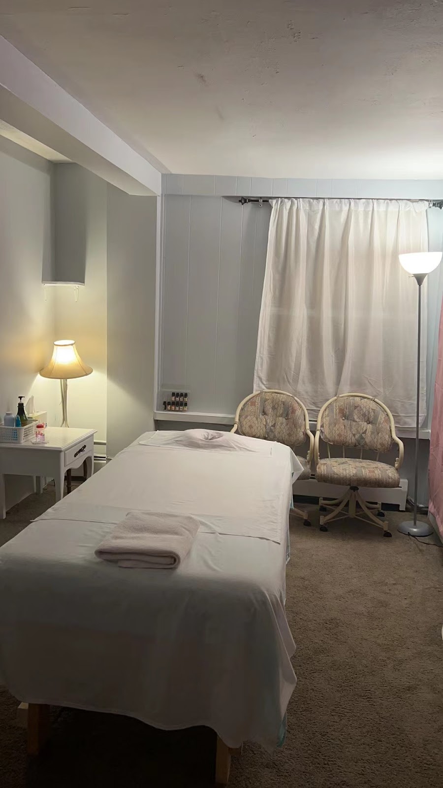 Rose Essential oil Massage Spa | 174 N Broadway, Salem, NH 03079, USA | Phone: (603) 704-1120