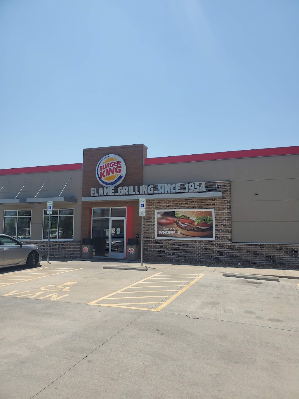 Burger King | 1151 Vaughn Rd, Wood River, IL 62095, USA | Phone: (618) 471-5110
