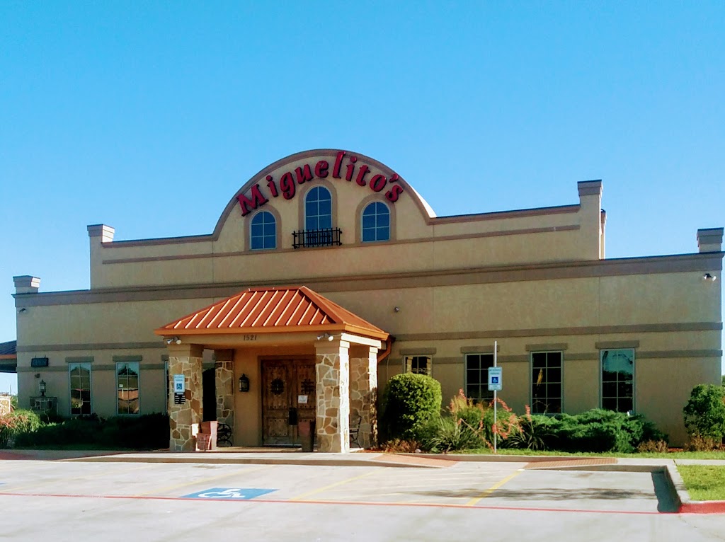 Miguelitos Mexican Restaurant | 1521 E McCart St, Krum, TX 76249, USA | Phone: (940) 482-7007