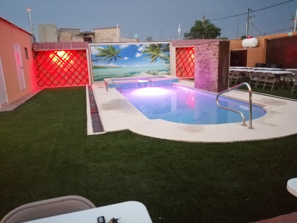 Kailua garden & pool | Aztecas, El Barreal, 32000 Cd Juárez, Chih., Mexico | Phone: 656 527 6931