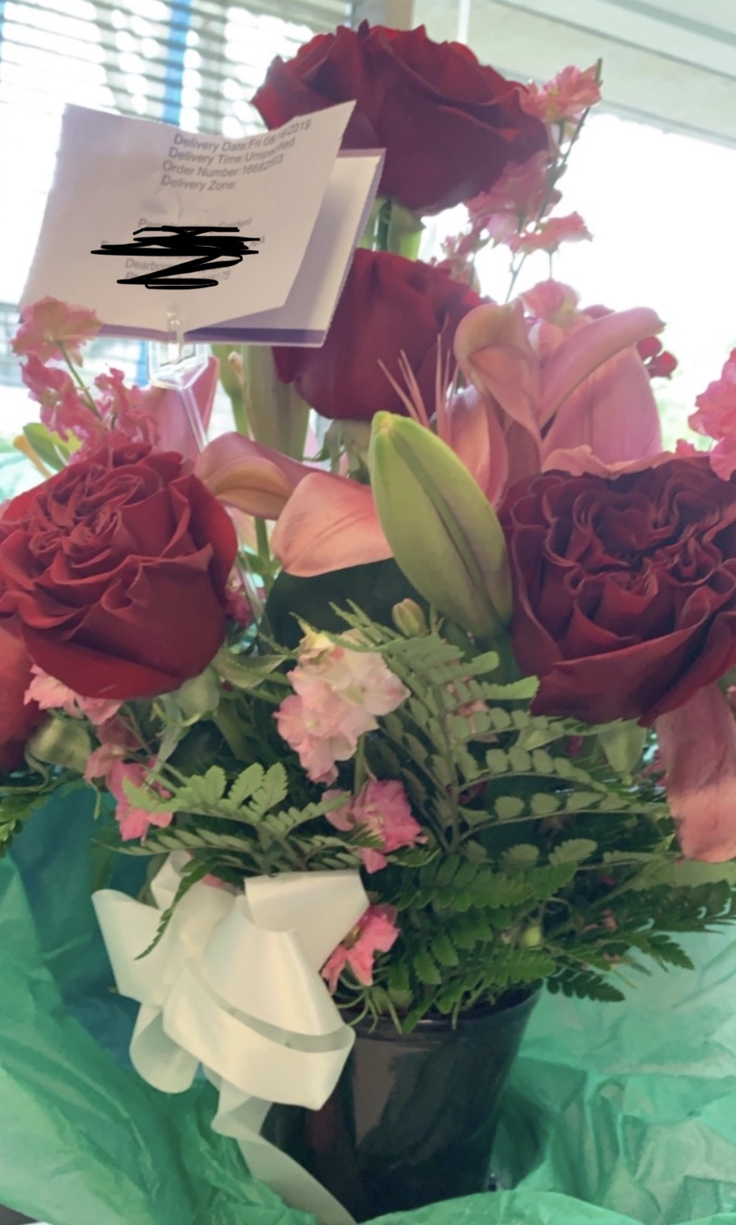 Eloquent Petals Florist | 2868 E Grand Blvd, Detroit, MI 48202, USA | Phone: (313) 872-7000