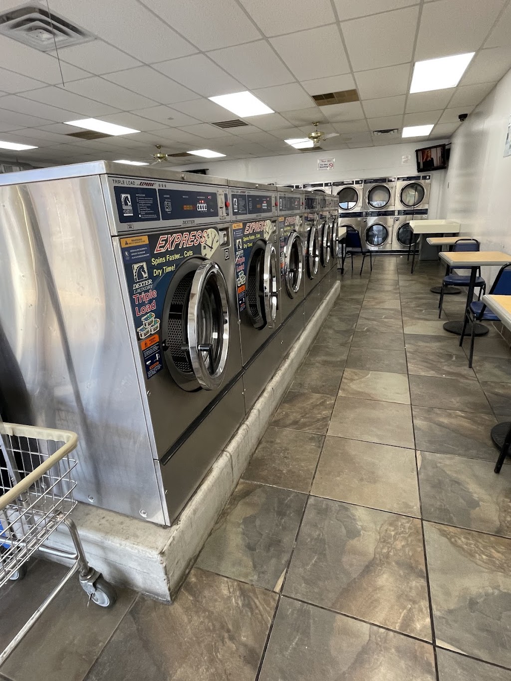 Coin Laundromat | 4580 Telegraph Rd, St. Louis, MO 63129, USA | Phone: (314) 892-3299
