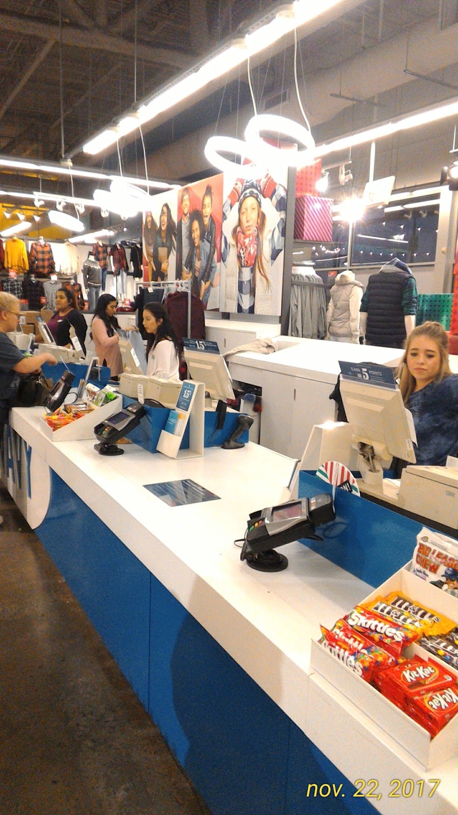 Old Navy | 5870 E Broadway Blvd, Tucson, AZ 85711, USA | Phone: (520) 476-3180