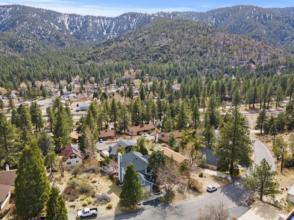 Team Colombo Real Estate | 1489 CA-2, Wrightwood, CA 92397, USA | Phone: (760) 669-2550