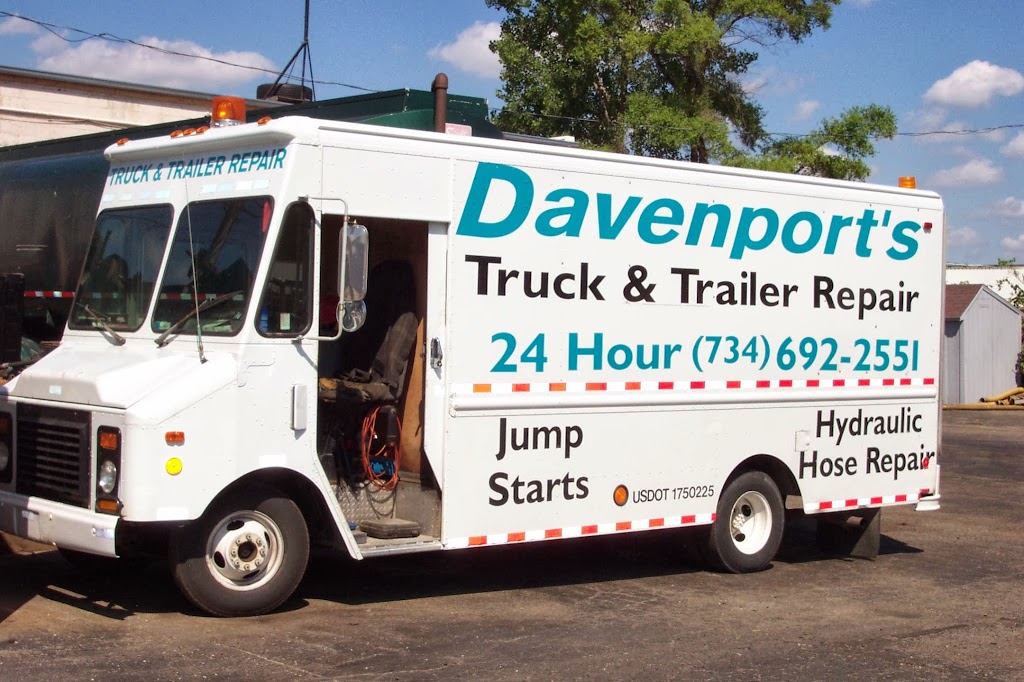 Davenports Truck & Trailer Repair Inc. | 26380 Van Born Rd, Dearborn Heights, MI 48125, USA | Phone: (313) 292-0181