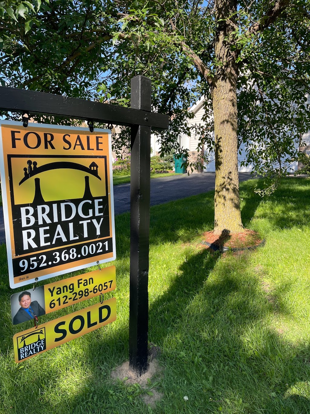 Yang Fan - Bridge Realty, LLC | 1101 E 78th St STE 300, Bloomington, MN 55420, USA | Phone: (612) 298-6057