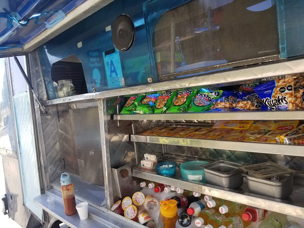 Shellys Deli | 1389-1410 Piper Ranch Rd, San Diego, CA 92154, USA | Phone: (619) 550-6516