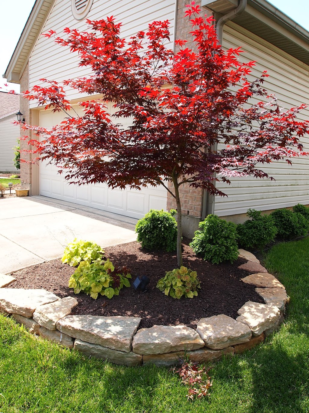 J R Thomas Landscaping Inc | 10464 OH-48, Loveland, OH 45140, USA | Phone: (513) 677-4340