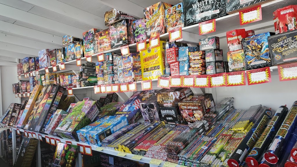 Big Grin Fireworks Seasonal Stand | 7295 Lee Rd, Lithia Springs, GA 30122, USA | Phone: (404) 561-6056