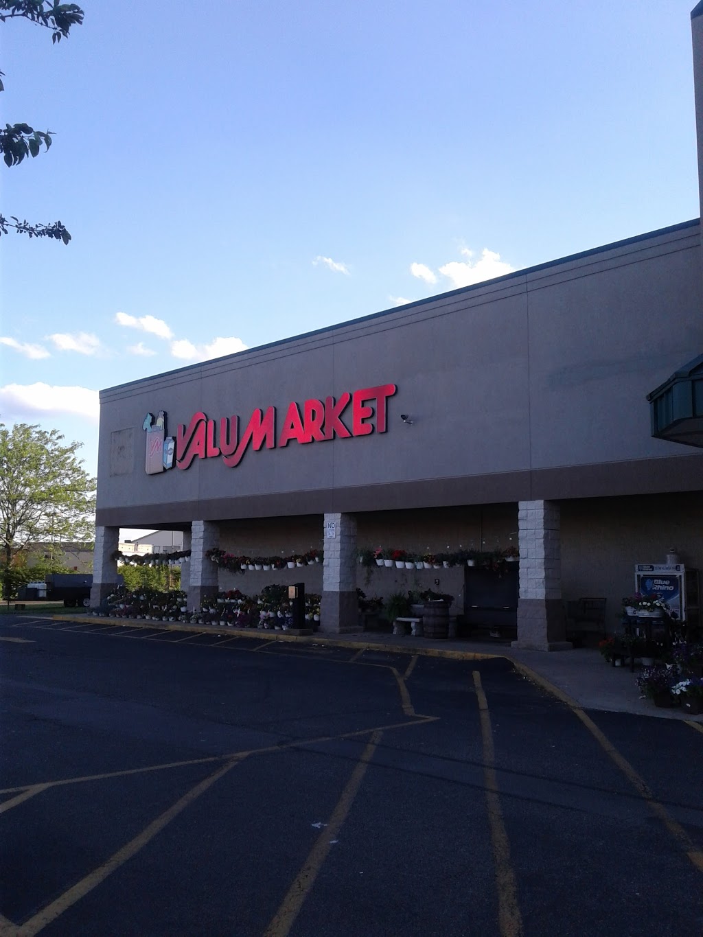 Valu Market Mt. Washington | 205 Oakbrooke Dr, Mt Washington, KY 40047, USA | Phone: (502) 538-6629