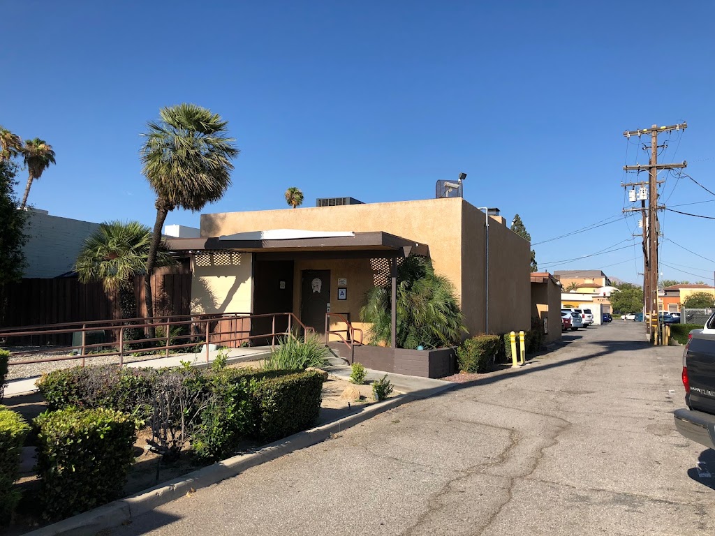 Sire Restaurant | 6440 Magnolia Ave, Riverside, CA 92506, USA | Phone: (951) 683-7473