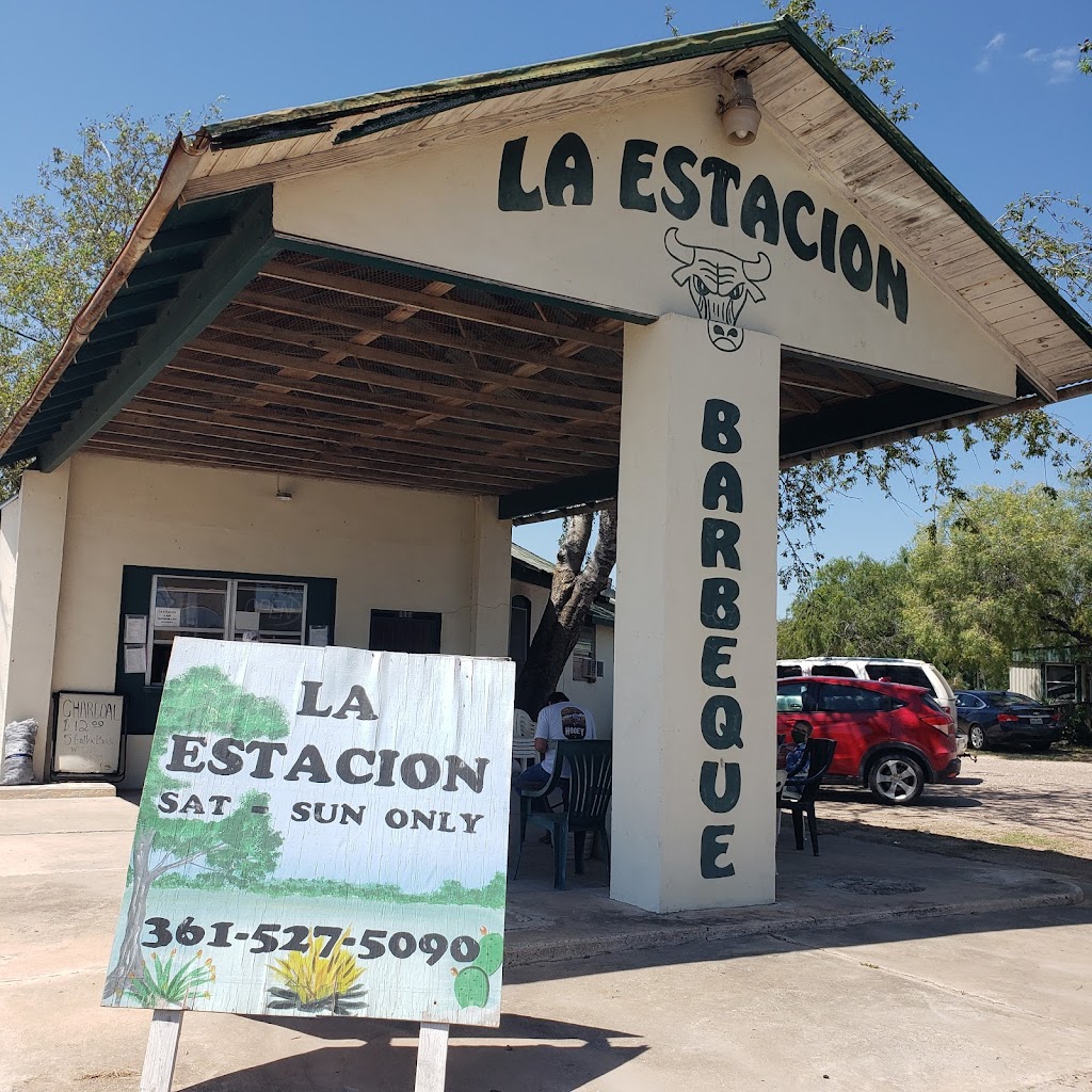 La Estacion Bar-B-Que | 111 S Smith St, Hebbronville, TX 78361, USA | Phone: (361) 527-5090