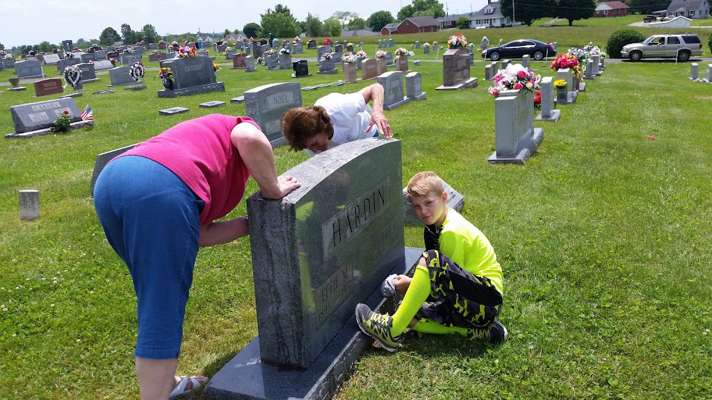 Willisburg Cemetery | 2680 Lawrenceburg Rd, Willisburg, KY 40078, USA | Phone: (859) 375-2641